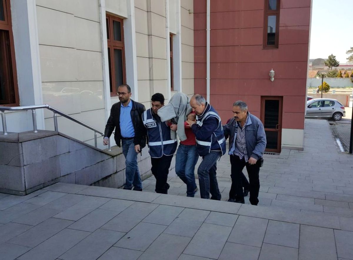 Maskeli Hırsızlardan Biri Yakalandı