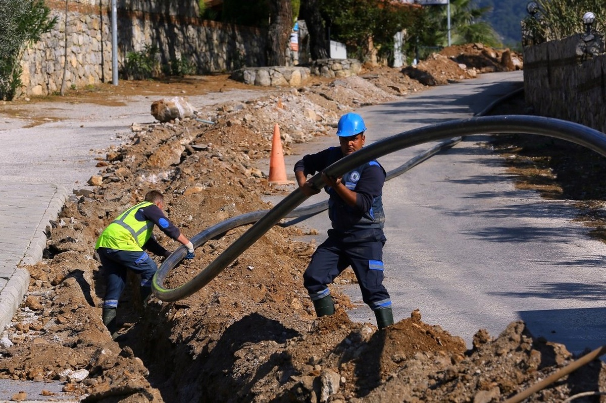 Ölüdeniz\'in İçme Suyu Hatları Yenileniyor