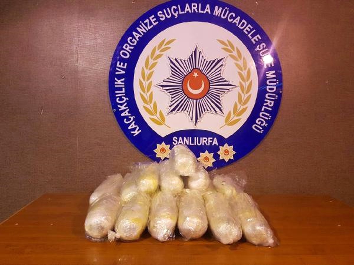 Otomobilin Yakıt Deposunda Esrar Bulundu