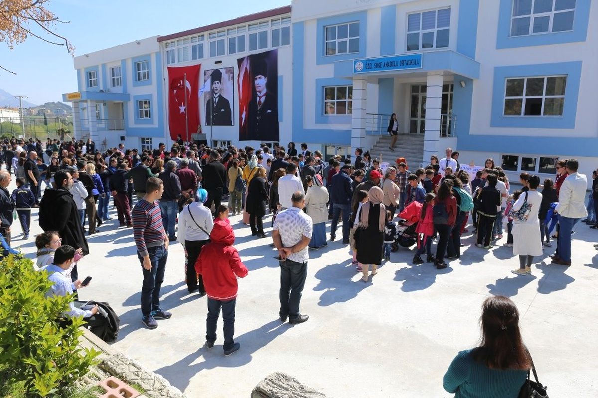 Söke\'de Bursluluk Sınavına Rekor Katılım