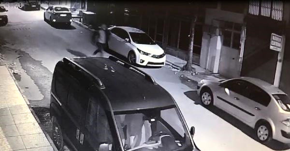Adıyaman\'da, İşyerinin Kurşunlanması Kamerada