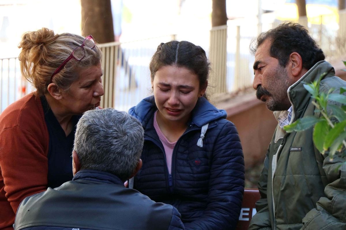 Aile Katliamında Ölenlerin Cenazesi Yakınlarına Teslim Edildi