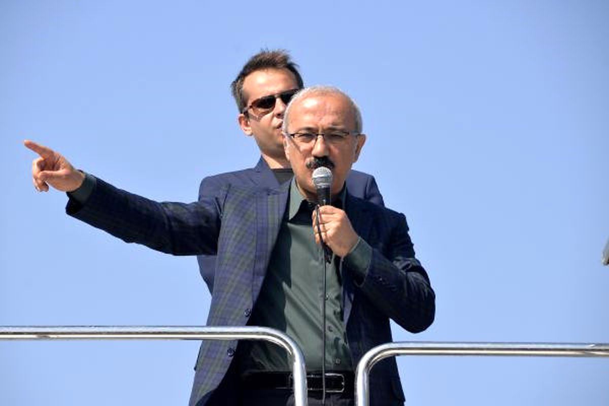 Bakan Elvan, Esnaftan \'Evet\' İçin Destek İstedi