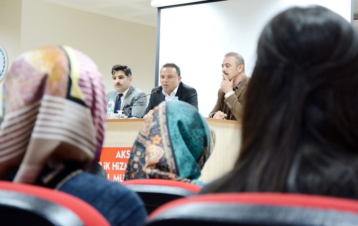 Başkan Karatay Gençlere Yeni Anayasa ve Cumhurbaşkanlığı Hükümet Sistemini Anlattı
