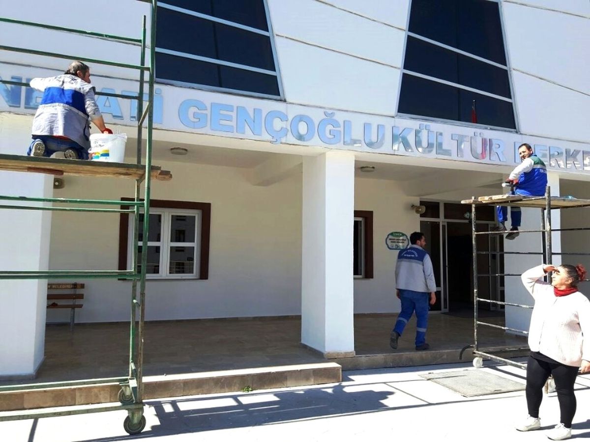 Belediye Hizmet Binalarında Bakım Var