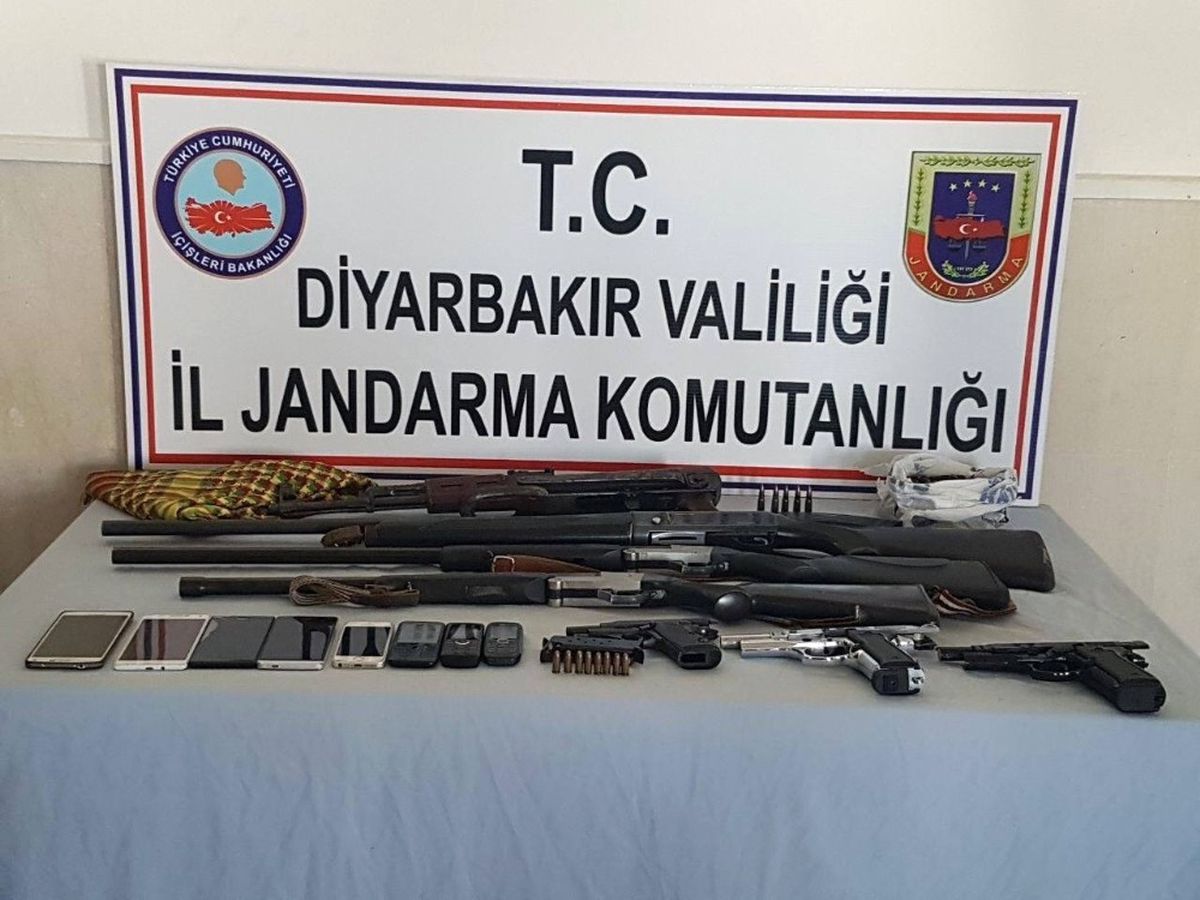 Bismil\'de Silah ve Mühimmat Ele Geçirildi