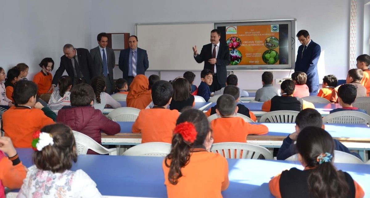 Bitlis\'te Organik Tarım Seminerleri