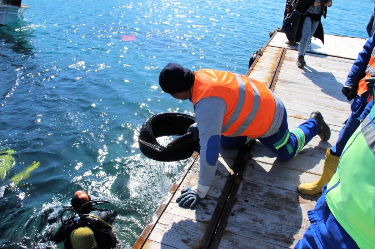 Bodrum\'da Deniz Dibi Temizliği