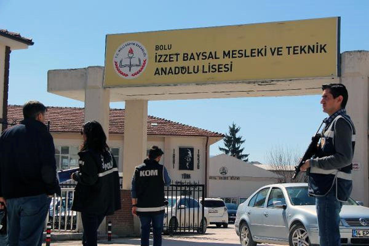 Bolu\'da Okulların Çevresinde Polis Denetimi