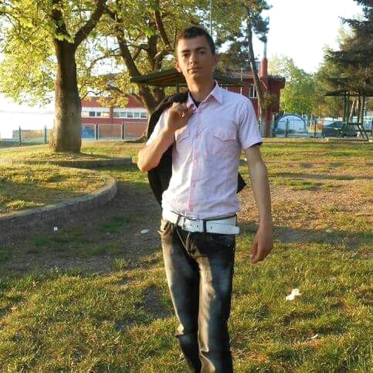Çekiçli, Tüfekli Kavga