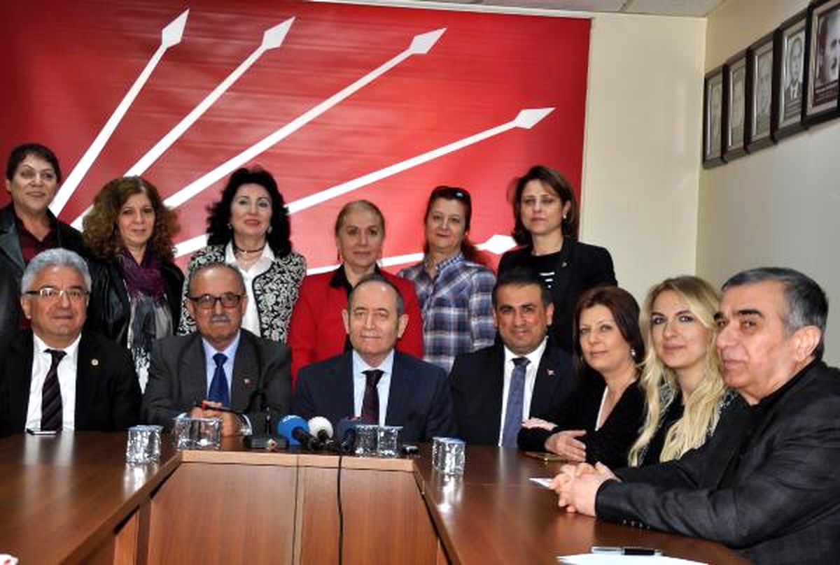 CHP\'li Hamzaçebi: Teklif Kabul Edilirse Türkiye Anayasasız Döneme Girer