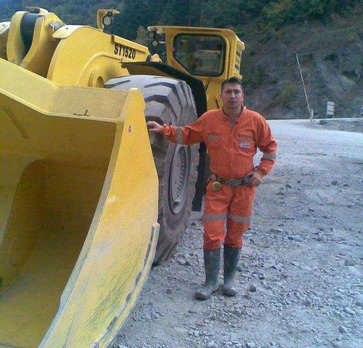 Çukura Düşen Işçi Hayatını Kaybetti