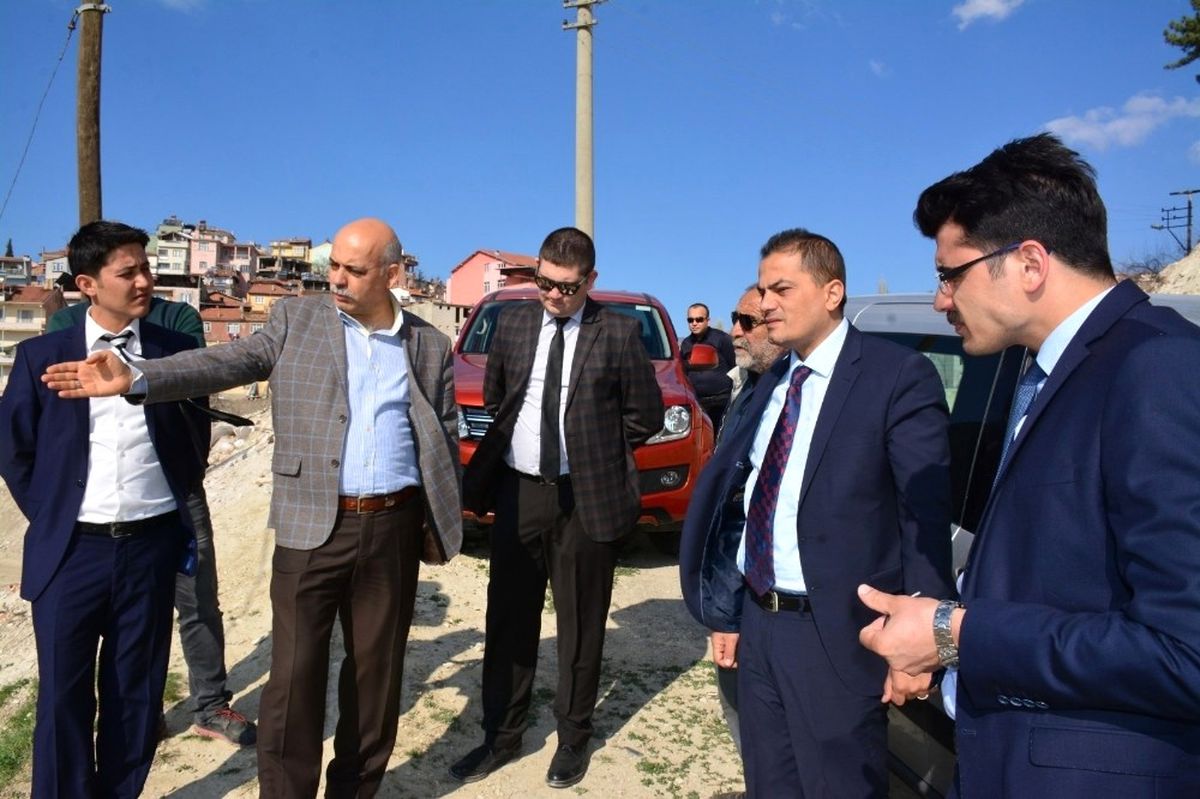 Demirci\'ye 65 Kilometrelik Altyapı