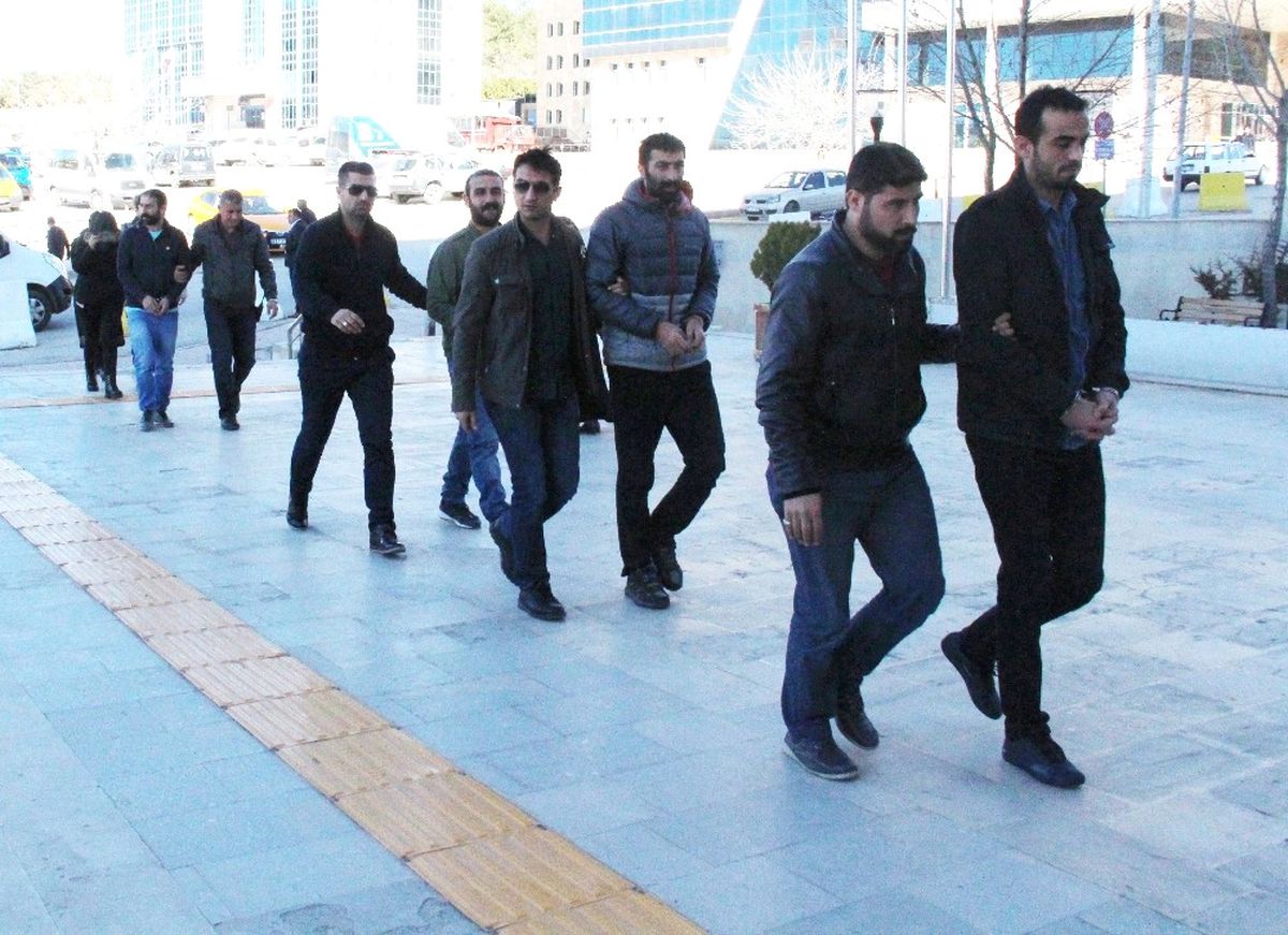 Elazığ\'da Pkk/kck Operasyonu: 6 Şüpheli Adliyeye Sevk Edildi