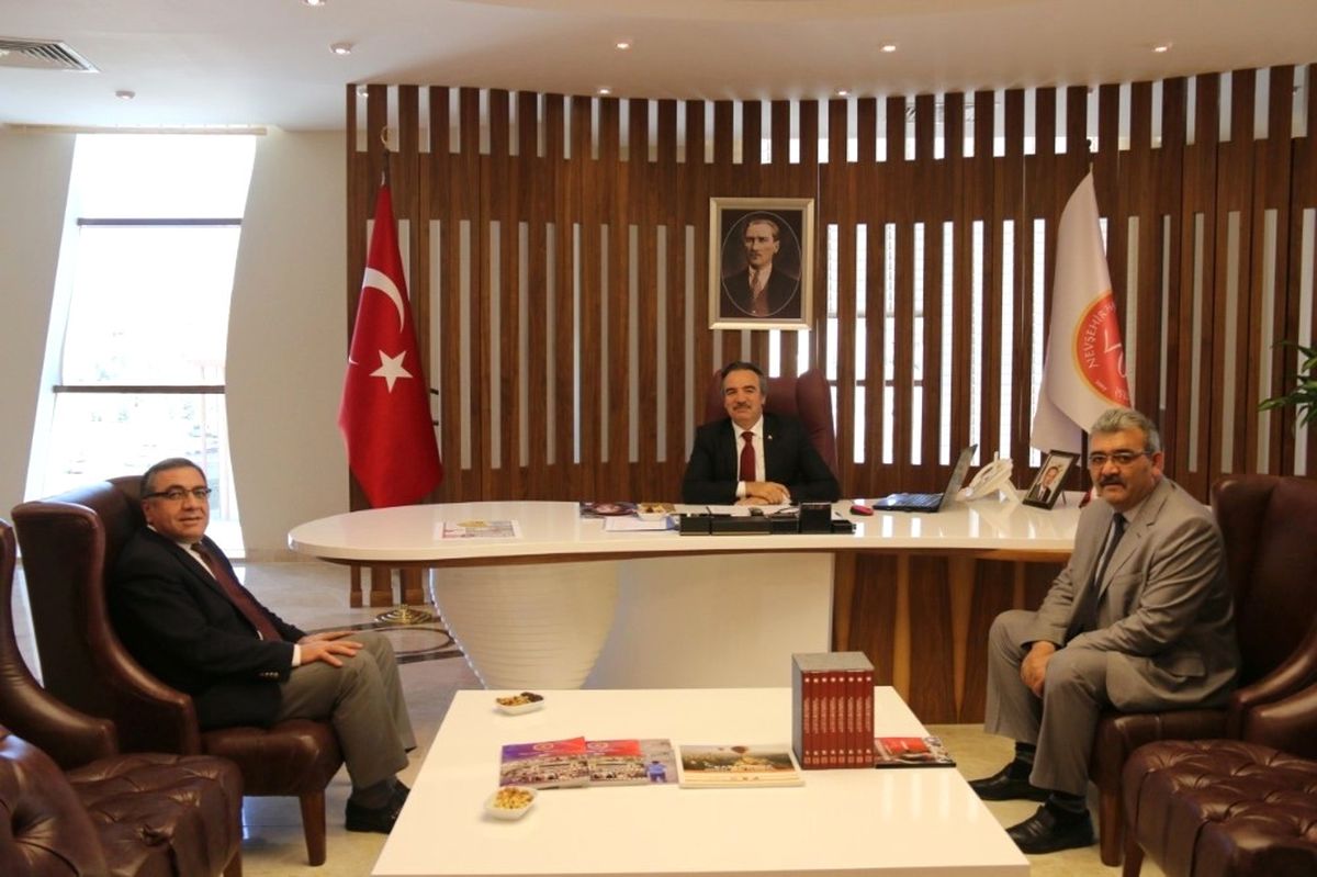 Esnaf ve Sanatkârlar Odaları Birlik Başkanı Ördü, Rektör Bağlı\'yı Ziyaret Etti