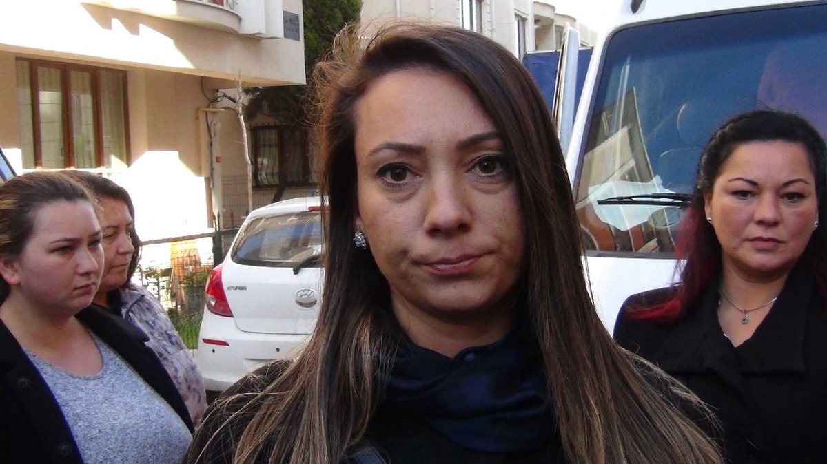 Evet Çalışması Yapan Seçim Aracının Şoförünü Yumrukladılar