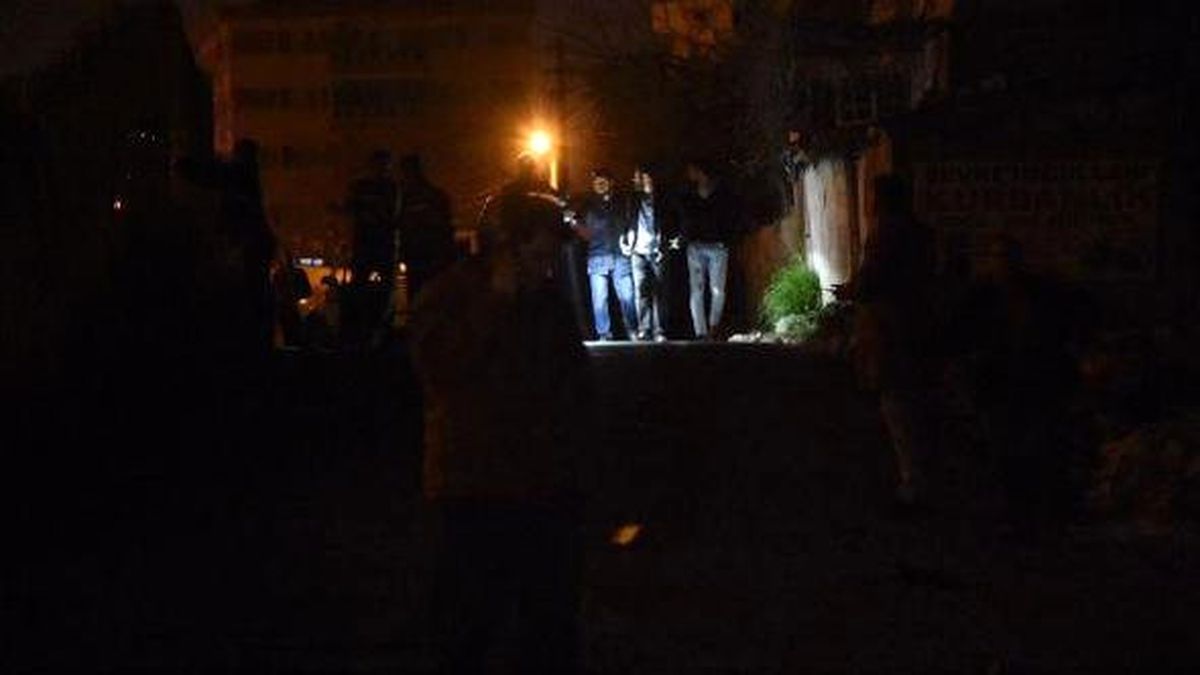 İzmir\'de İki Ayrı Patlama: 1 Ölü, 1 Yaralı (2)