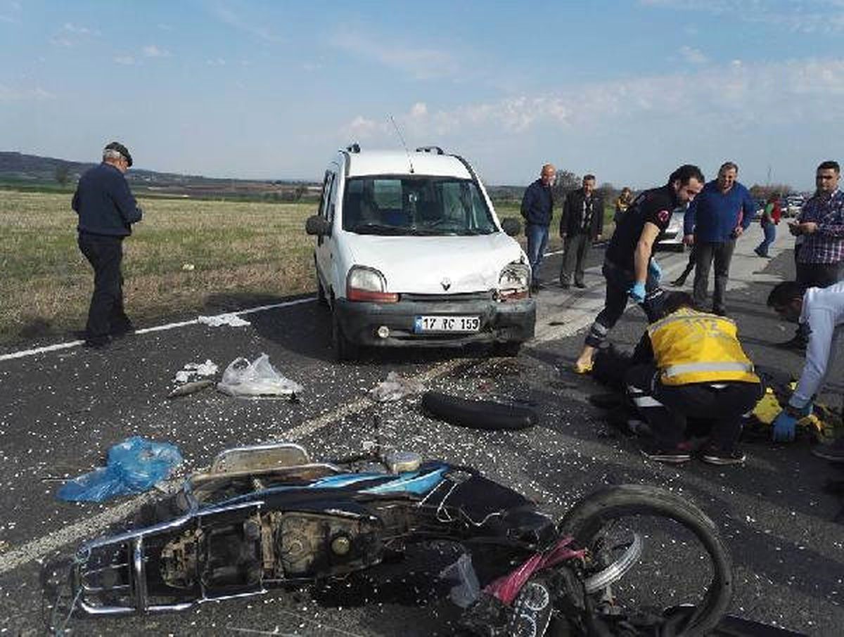Kasksız Motosiklet Sürücüsü Kazada Öldü