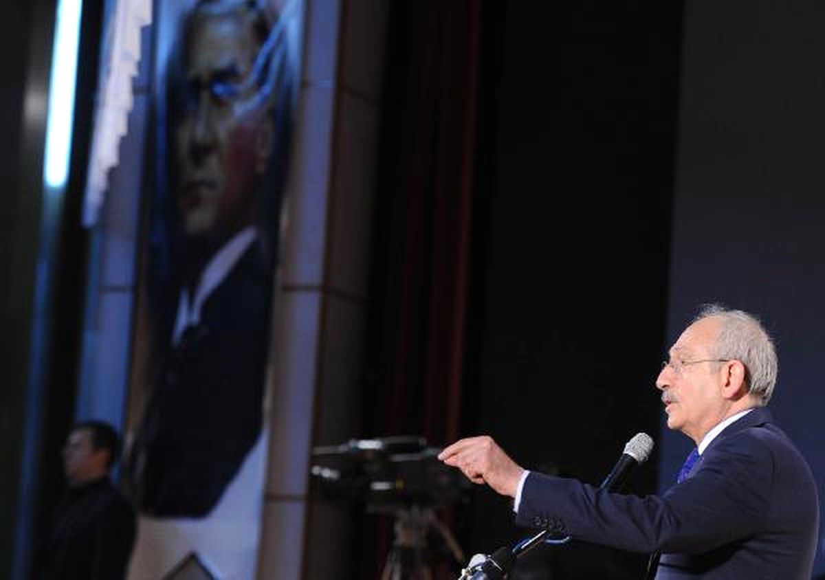 Kılıçdaroğlu Kayseri\'de Stk ve Muhtarlarla Bir Araya Geldi