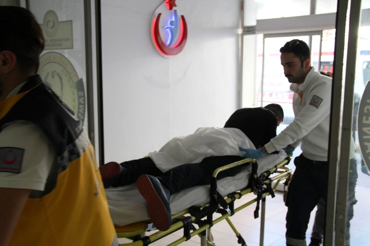 Kız Meselesi Yüzünden Çıkan Kavga Kanlı Bitti: 2 Yaralı