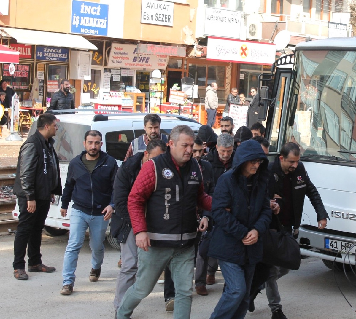 Kocaeli\'de Fetö Operasyonu: 2 Kişi Tutuklandı