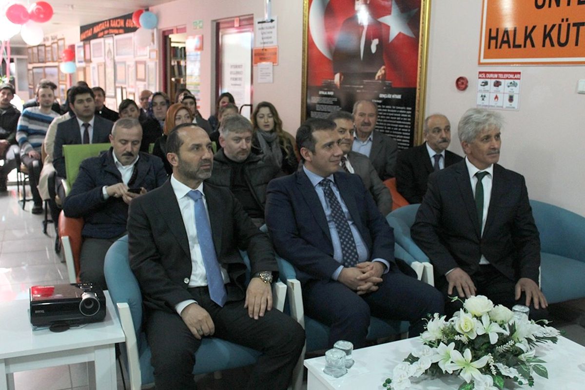 Kütüphane Haftası\'nda Bilgi ve Teknoloji Konuşuldu