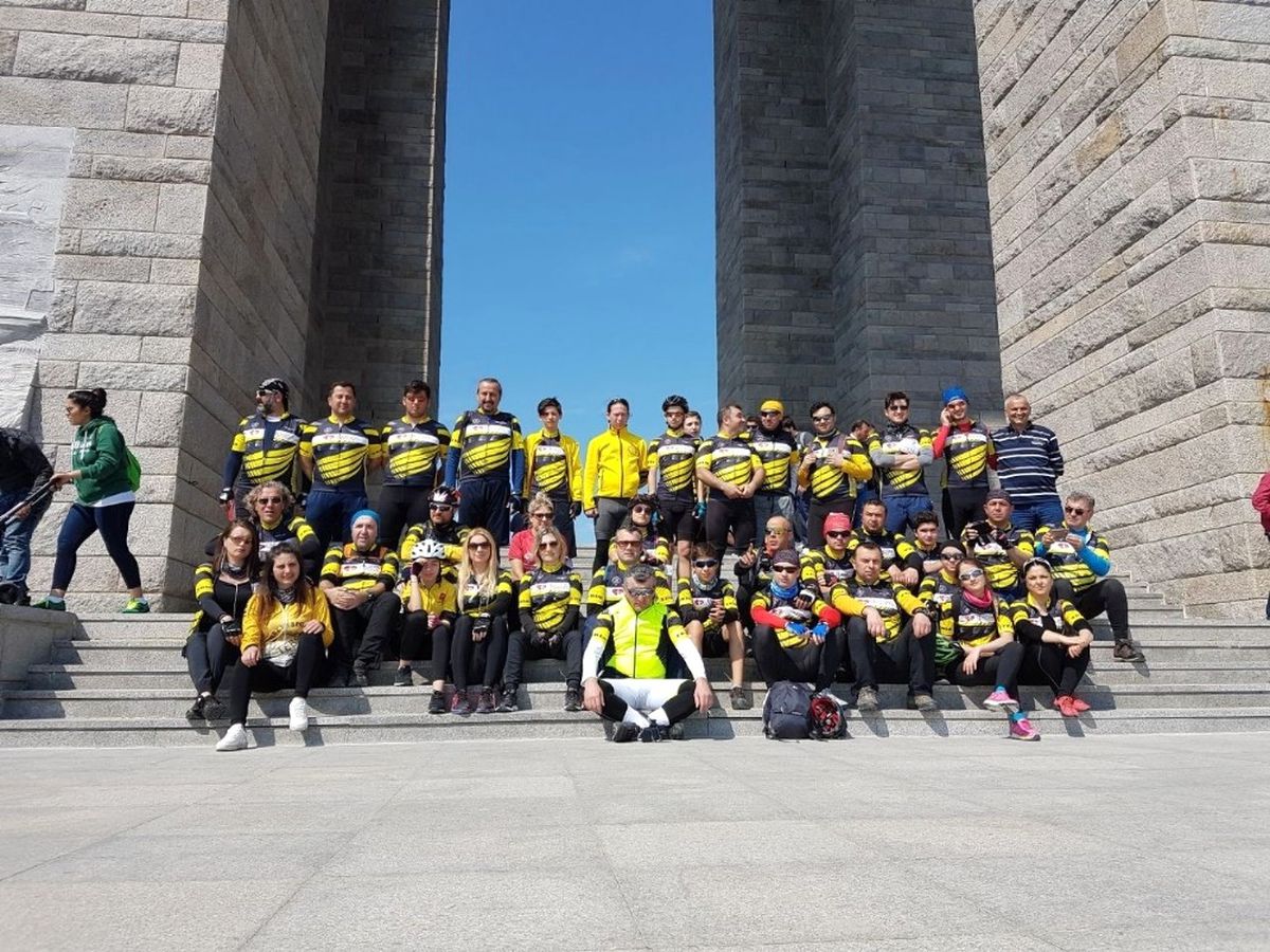 Tekirdağ\'dan Çanakkale\'ye Pedal Çevirdiler