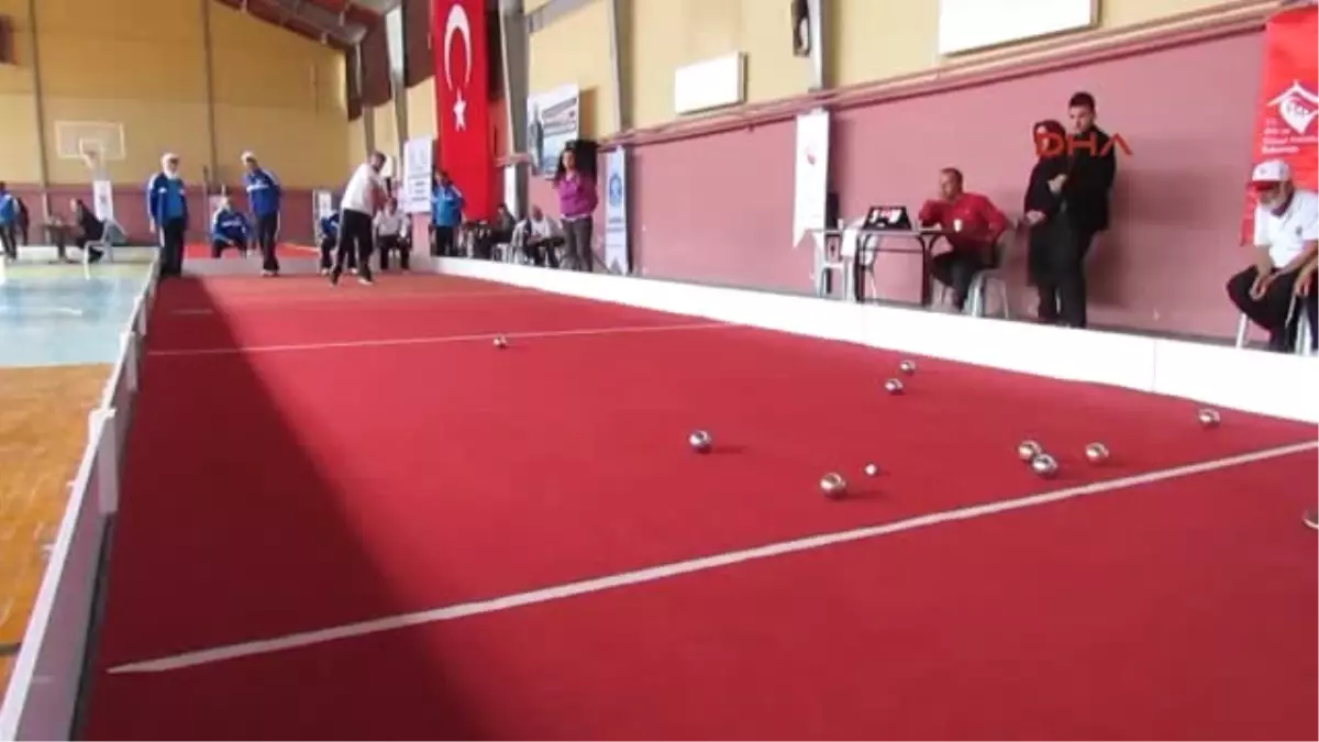 Yetişkin Gençler Bocce Turnuvası\'nda Şampiyon Uşak