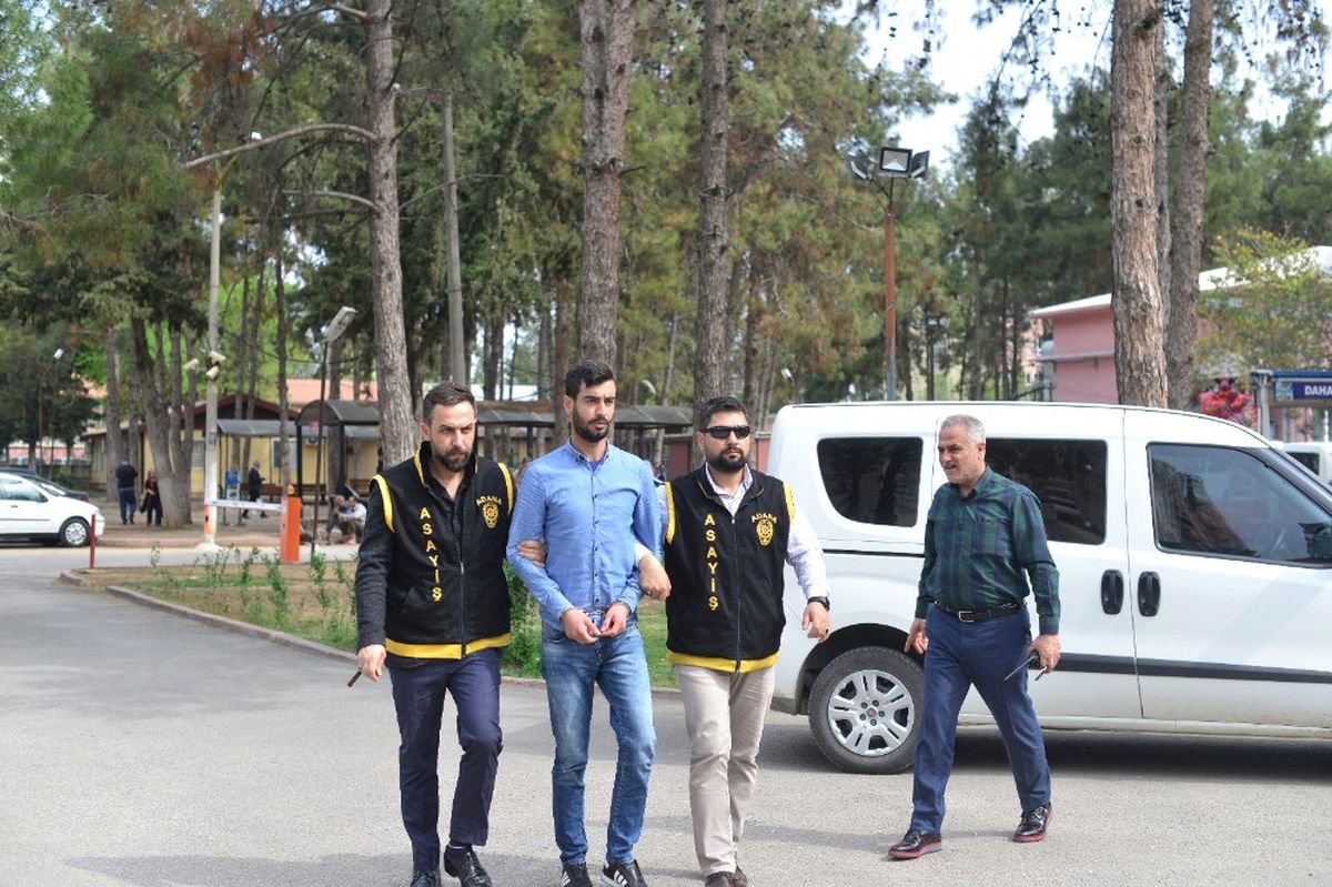 Ablasının Yasak Aşk Yaşadığı Akrabasının Evini Bastı: 1ölü