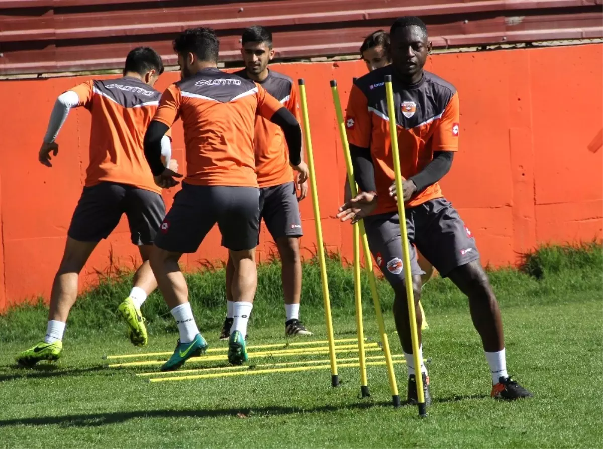 Adanaspor\'da Galatasaray Hazırlıkları Sürüyor