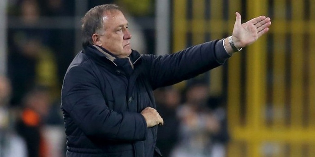 Advocaat\'tan Futbolcularına Uyarı!