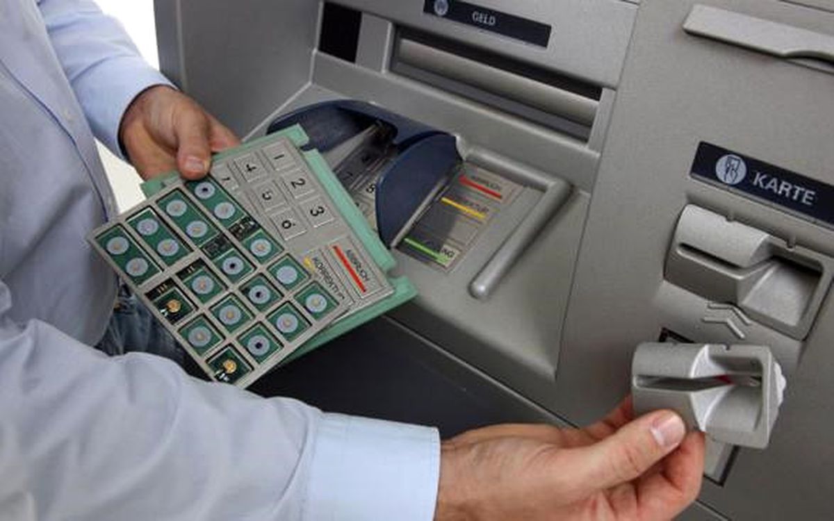Atm Dolandırıcıları Yakalandı