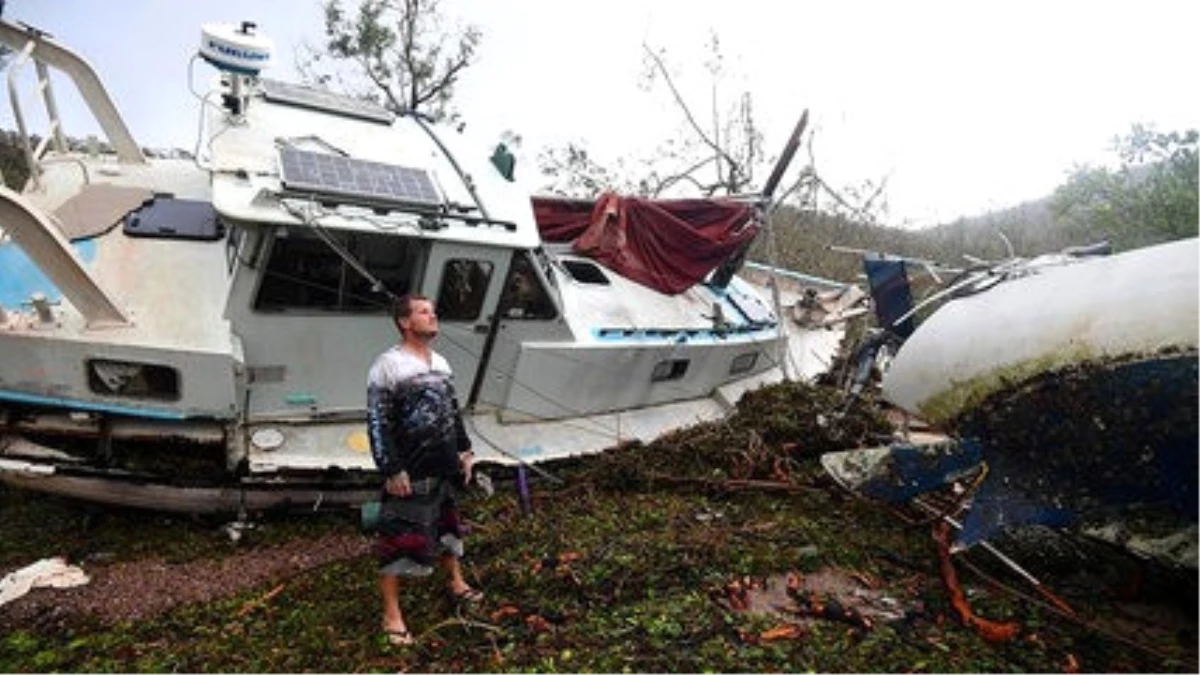 Avustralya\'da Kasırga 63 Binden Fazla Evi Elektriksiz Bıraktı