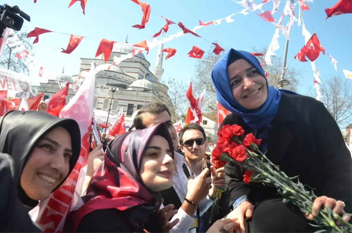 Bakan Kaya, Beykoz\'da Kadınlarla Bir Araya Geldi