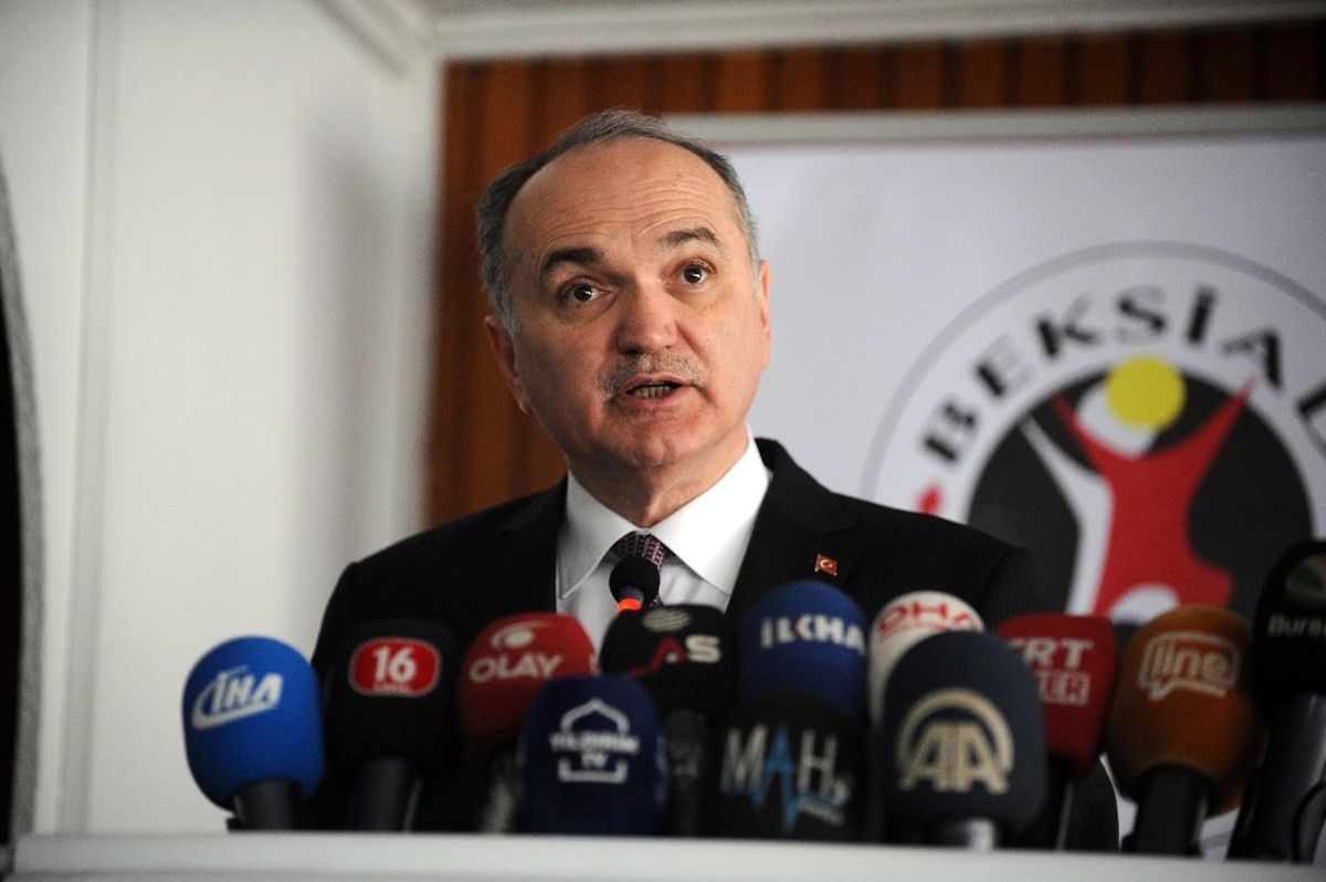 Bakan Özlü: "16 Nisan\'da Türkiye Şaha Kalkacak"
