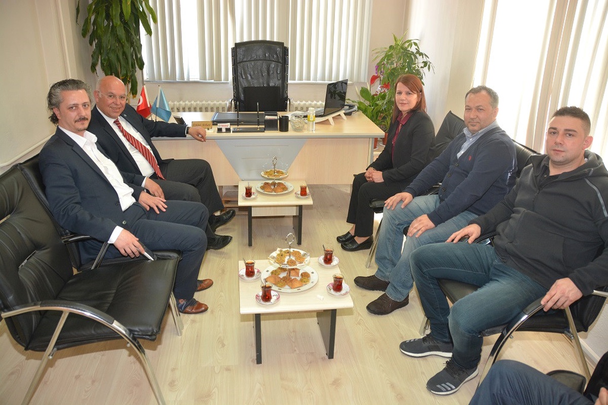 Başkan Eşkinat esnaf ve meslek odaları ile fikir alışverişinde bulundu