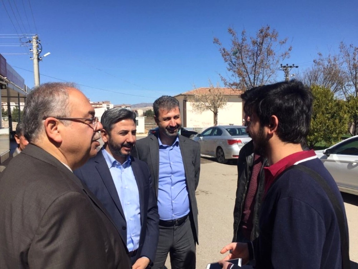 Başkan Kutlu Semt Pazarı ve Mahalleri Ziyaret Etti