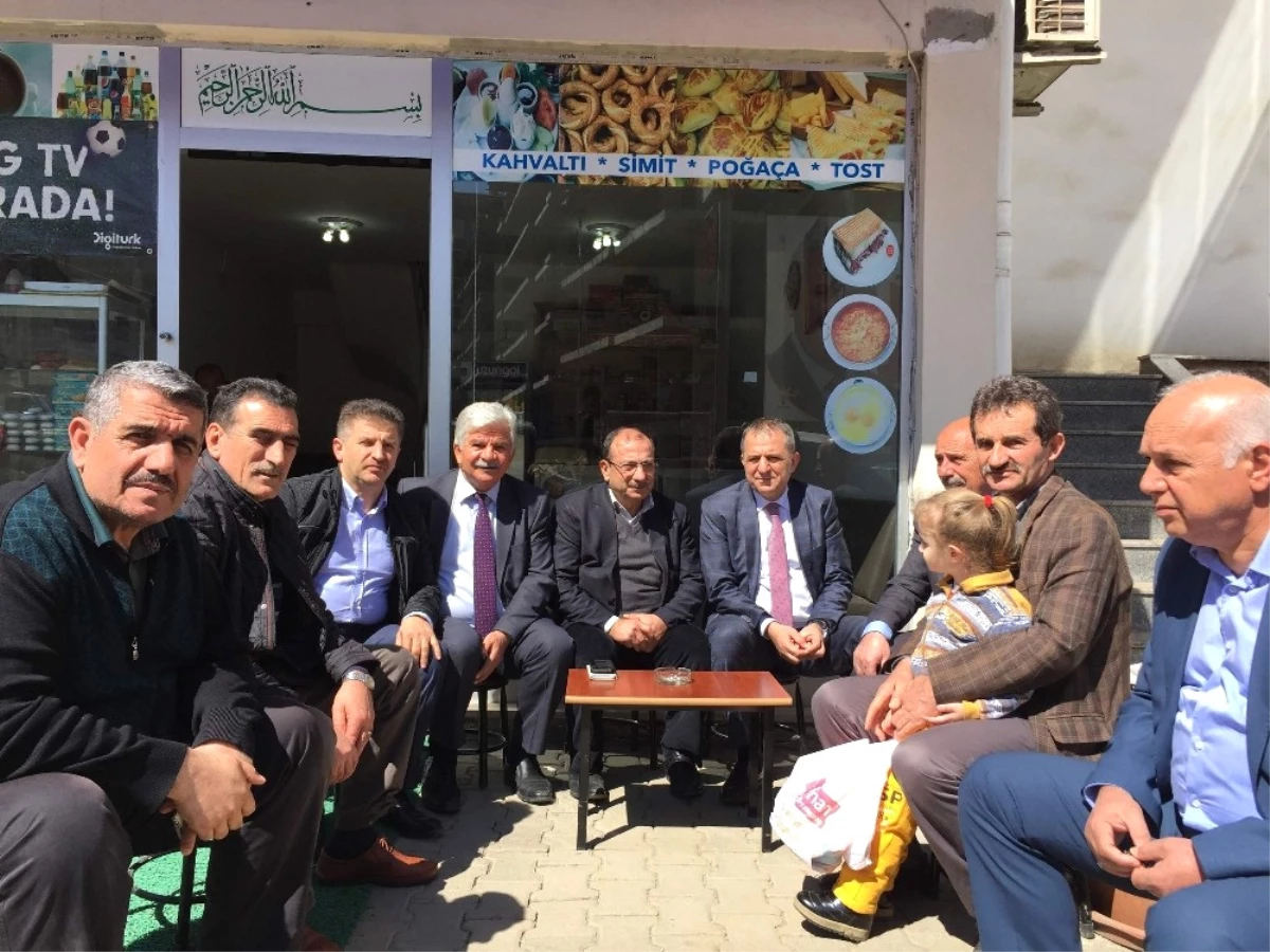 Başkan Sağıroğlu Referandum Çalışmaları Kapsamında Kaşüstü Mahallesinde Esnaf ve Vatandaşları...