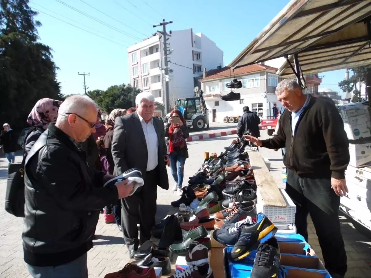 Başkan Ulaş Esnafın Kandilini Tebrik Etti