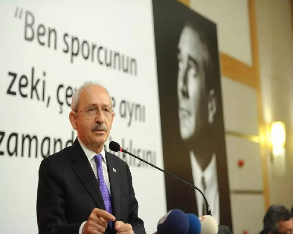 CHP Genel Başkanı Kılıçdaroğlu, Amatör Spor Kulüp Yöneticileri ve Sporcularla Bir Araya Geldi