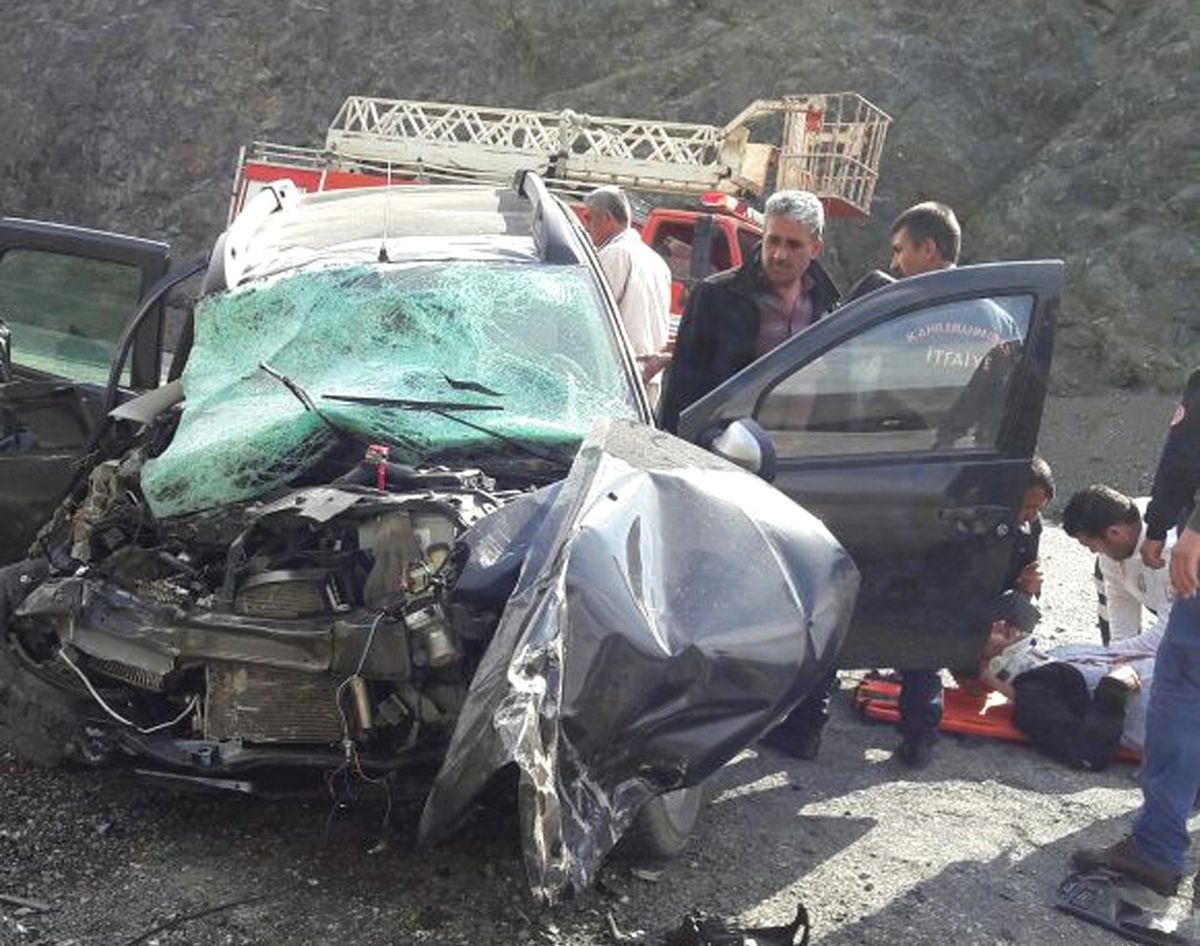 Ciple Kamyon Çarpıştı: 1 Ölü, 3 Yaralı
