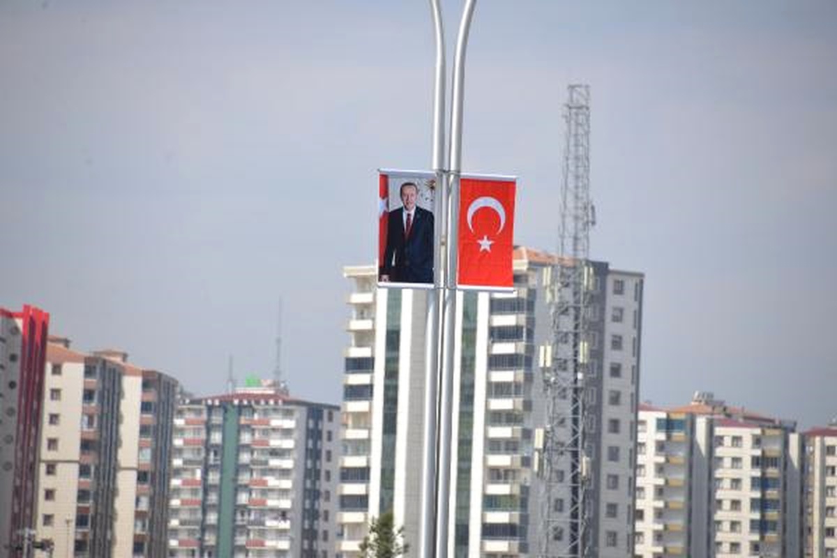 Diyarbakır, Cumhurbaşkanı Erdoğan\'a Hazırlanıyor