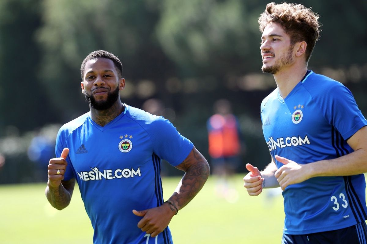 Fenerbahçe\'de Hazırlıklar Sürüyor