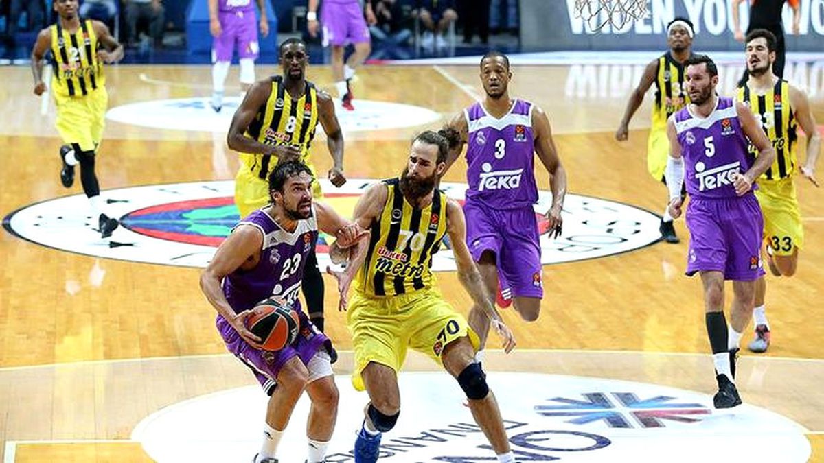 Fenerbahçe Lidere Konuk Oluyor