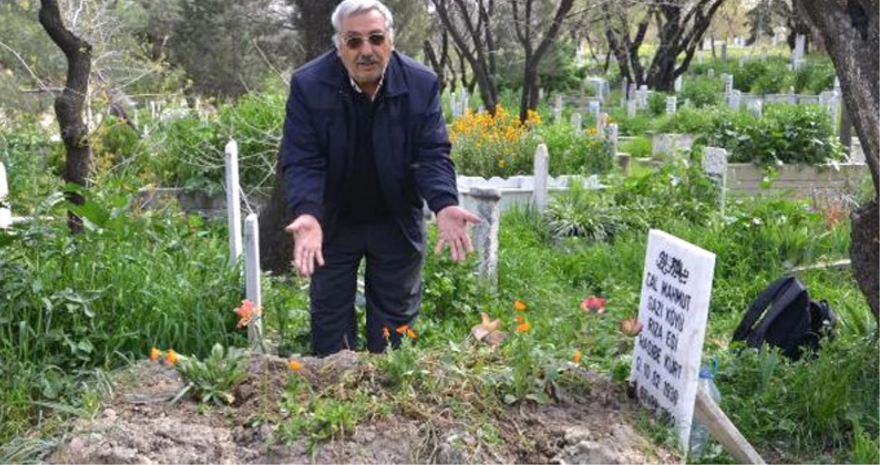 Annesinin Mezarındaki Mermerlerin Çalındığını Gören Adam, İsyan Etti