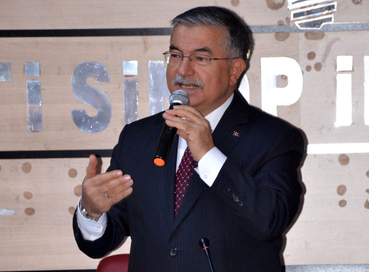 Iki Yılda 80 Bin Öğretmeni Eğitim Camiamıza Katacağız"