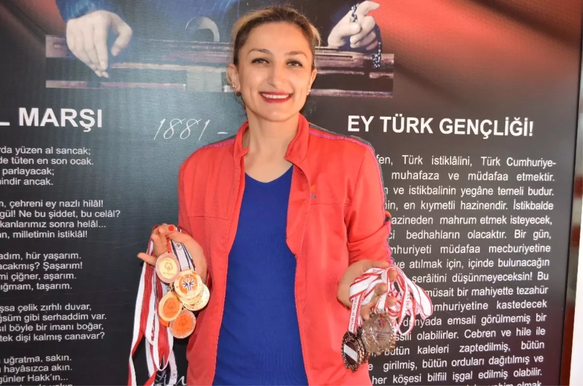 Kastamonu\'da Engelli Öğrenciler, Antalya ve Karabük\'te Başarı Elde Etti