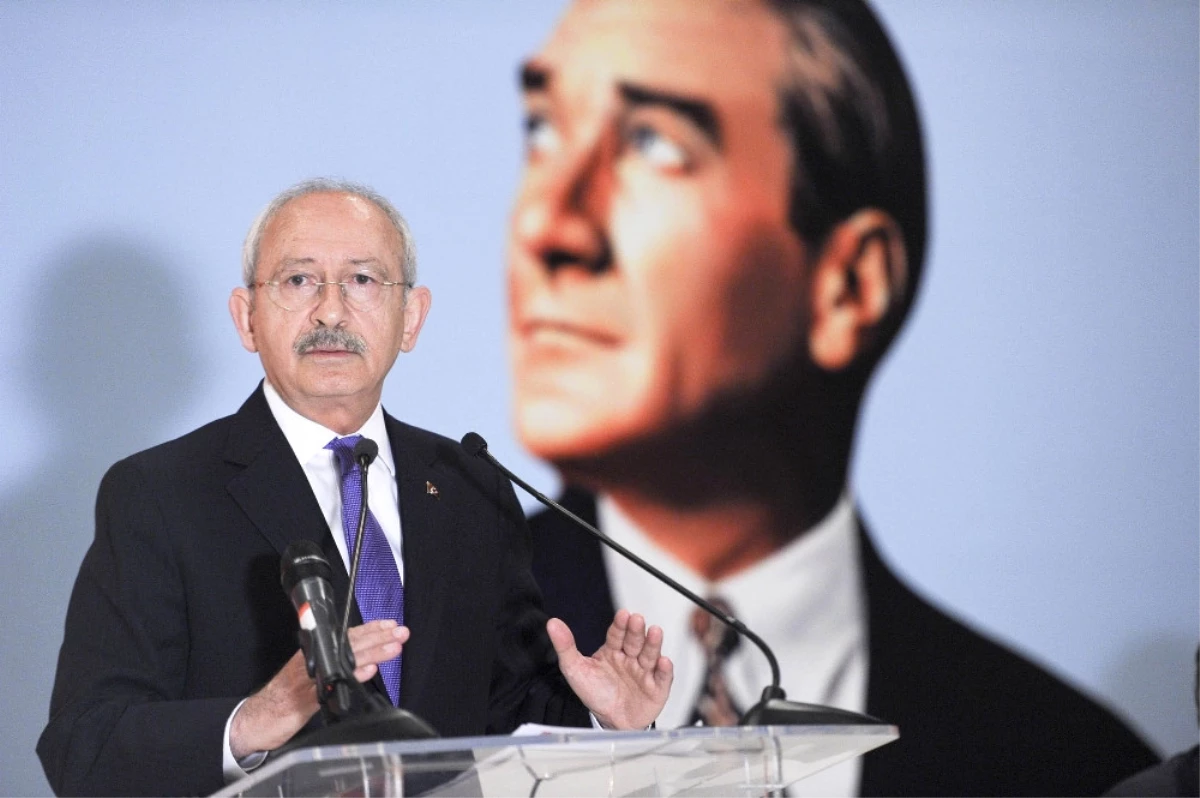 Kılıçdaroğlu Muhtarlarla Buluşmayı Sevdi