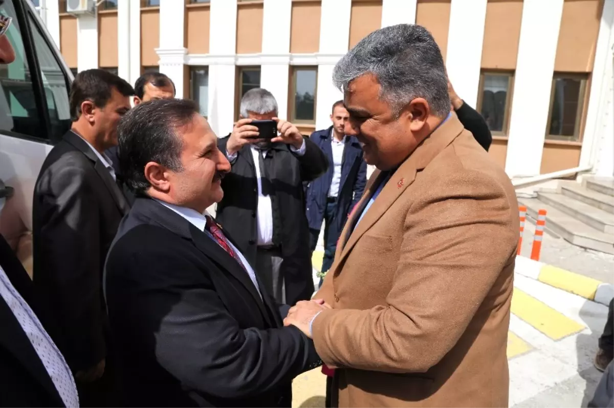 Konya Milletvekili Hacı Ahmet Özdemir\'den Başkan Özgüven\'e Ziyaret