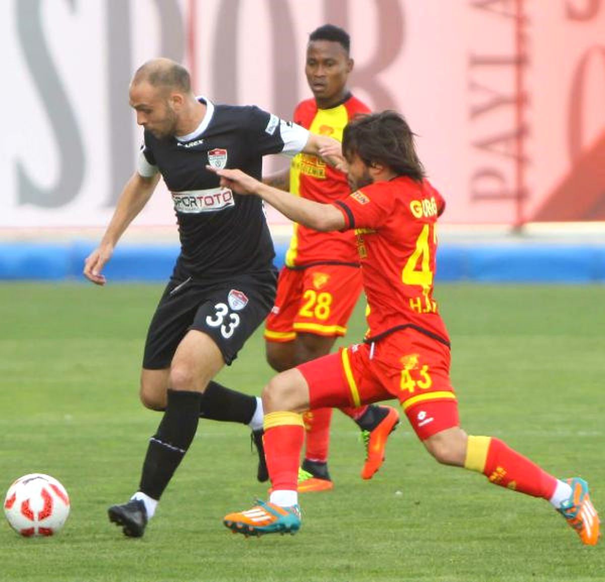 Manisaspor\'da Perovic Formaya Yakın